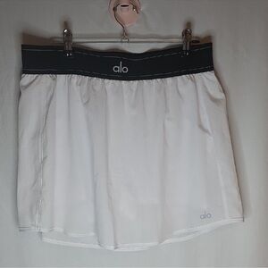 ALO Yoga White and Black Skirt